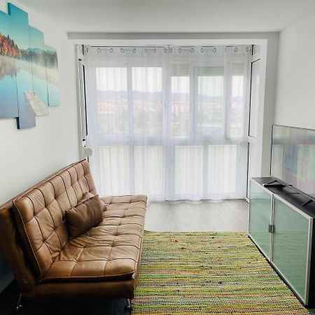 Barca 5 New Beach Apartment Сант Адриа де Бесос Екстериор снимка