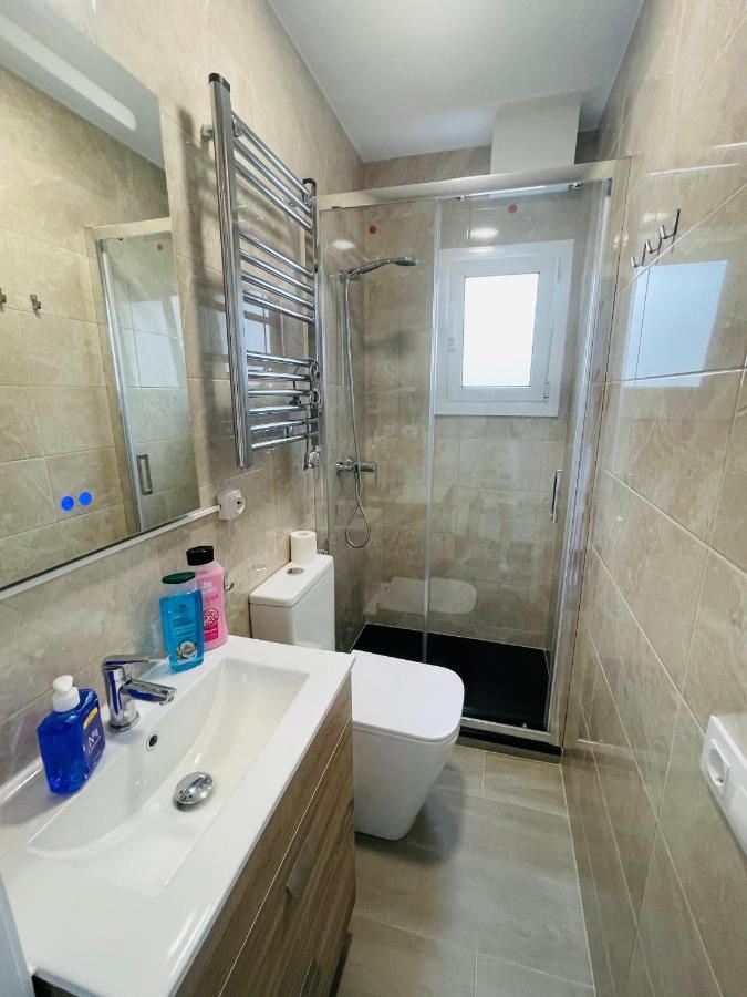 Barca 5 New Beach Apartment Сант Адриа де Бесос Екстериор снимка