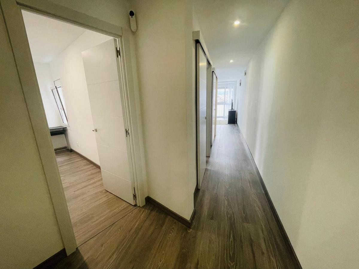 Barca 5 New Beach Apartment Сант Адриа де Бесос Екстериор снимка
